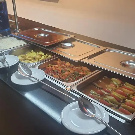Hotell Meric Turunc Besevler